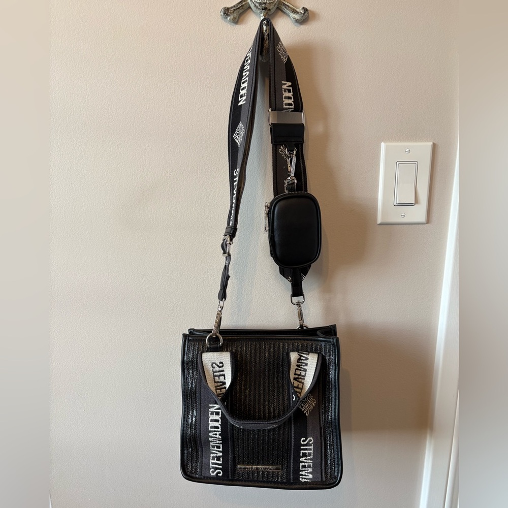 Steve Madden Straw Bwebber Bag - Black - Picture 3 of 9